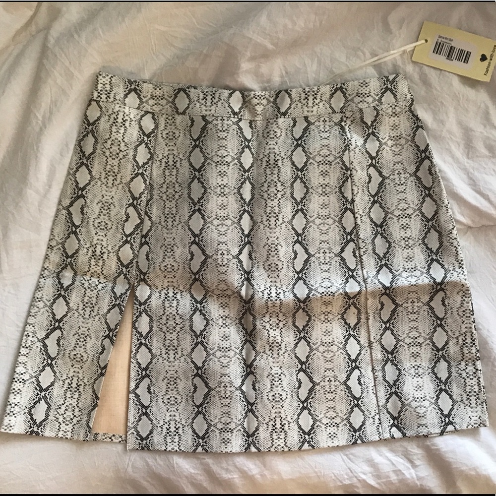 Princess polly snake print slit mini skirt